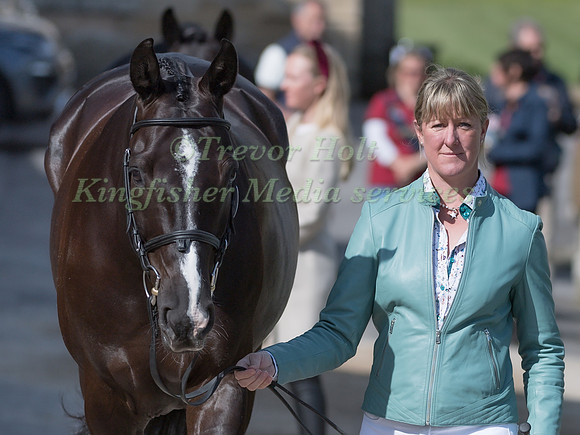 NICOLA WILSON (GBR) AND YACABO BK