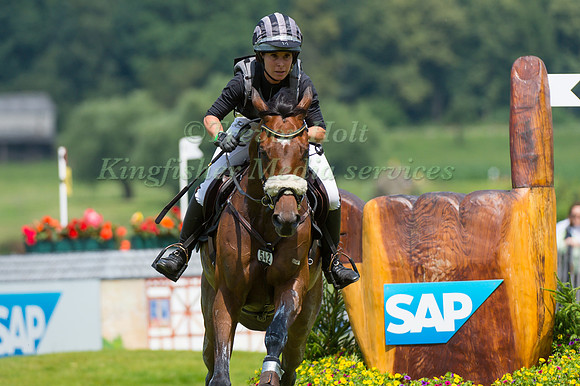 Bettina Hoy (GER) and Seigneur Medicott