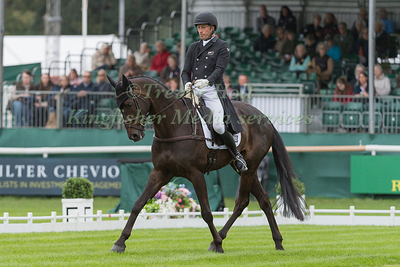 TIM PRICE AND VISCOUNT VIKTOR (NZL)