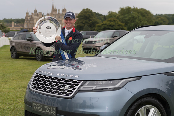 Oliver Townend with the Land Rover Perpetual Trophy