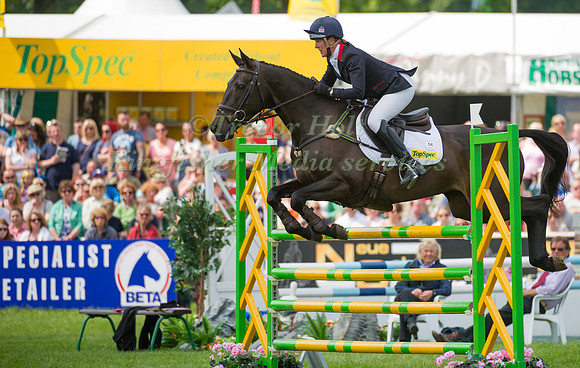 Nicola Wilson and Annie Clover