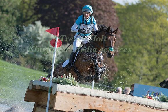 IZZY TAYLOR (GBR) AND CALL ME MAGGIE MAY