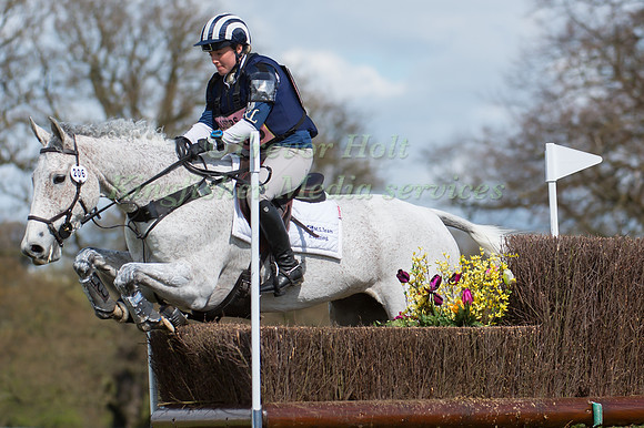 Imogen Murray  riding Tomgar Jess