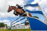 ABIGAIL K WALTERS (GBR) RIDING PERFICK MISS AMBER