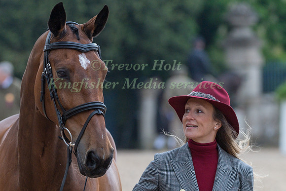 Sarah Bullimore (GBR) and  Reve du Rouet