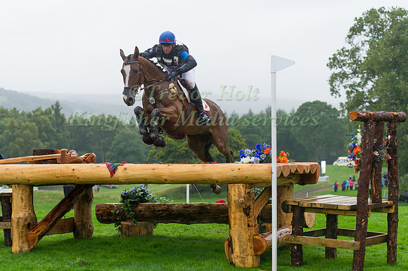 Thomas Carlile of France riding Sirocco Du Gers