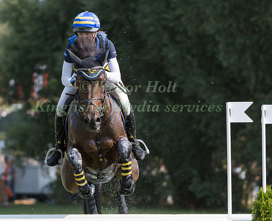 ANNA FRESKGARD (SWE) AND BOX QUTIE