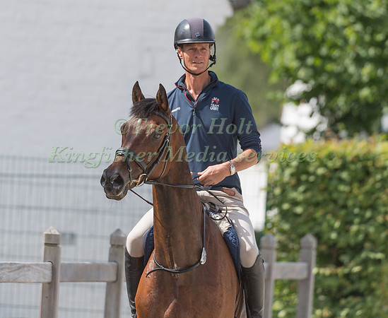WILLIAM FOX-PITT AND LITTLE FIRE