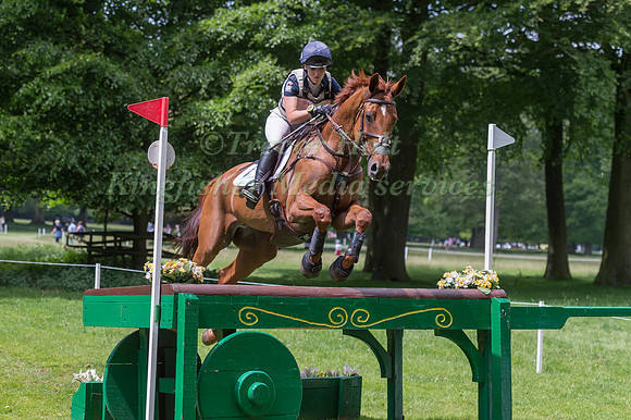 HOLLY WOODHEAD (GBR) AND FINDUSS PFB