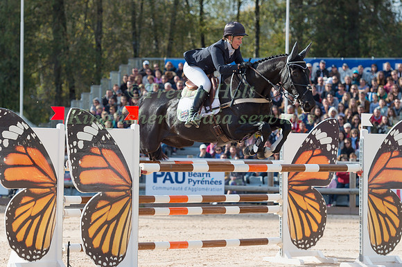 Nana DALTON  (GBR) AND ABSOLUT OPPOSITION