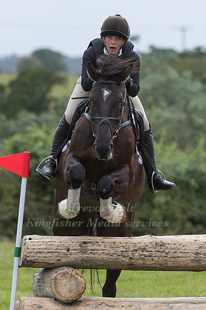 HAZEL TOWERS RIDING  FUZZYFELT