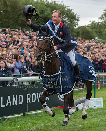 Oliver Townend winner of the 2017 Burghley Horse Trials on his lap of honour