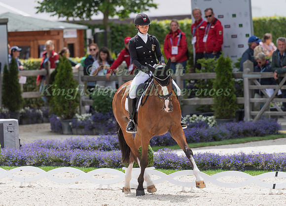 JULIA KRAJEWSKI AND AMANDE DE B'NEVILLE