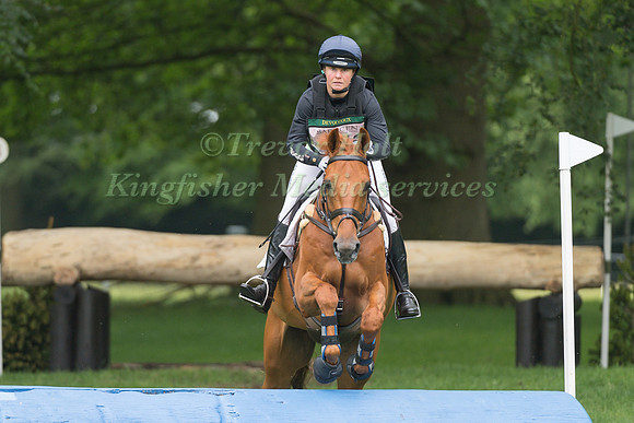 PIGGY FRENCH (GBR) AND HIGHDOWN MARCH
