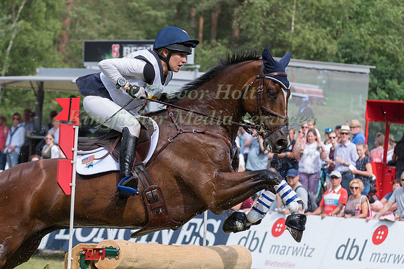 ELISABETH HALLIDAY-SHARP (USA) AND DENIRO Z