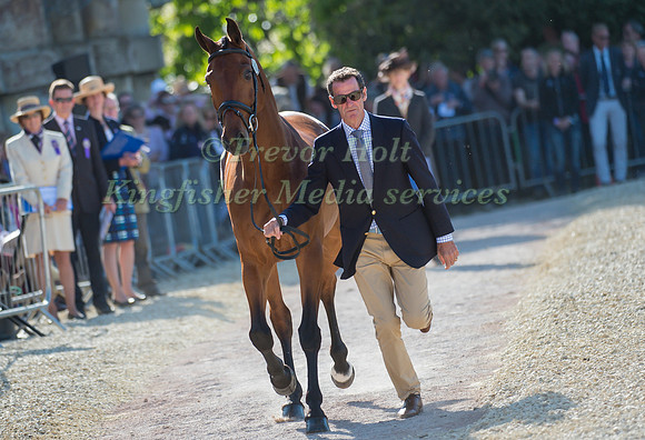 Mark Todd of New Zealand and Leonidas II