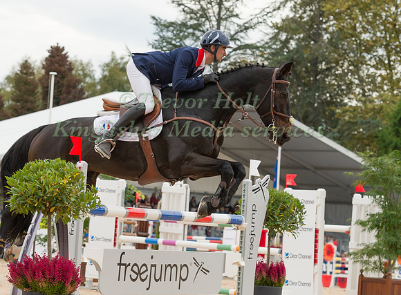Francois Lemiere (FRA) riding Ogustin Du Terroir