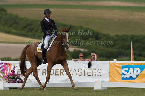 ANDREW  NICHOLSON (NZL) AND NEREO