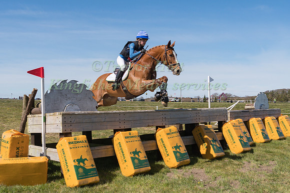STEPHANIE SACKS RIDING GUIDARO