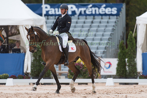 Francis Clement of France riding  Prestige Des Clotins