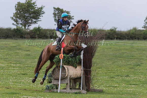 EMMA THOMAS RIDING  ICARUS X