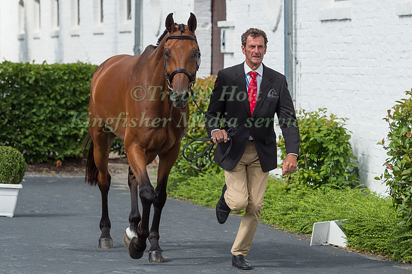 MARK TODD (NZL) AND LEONIDAS II
