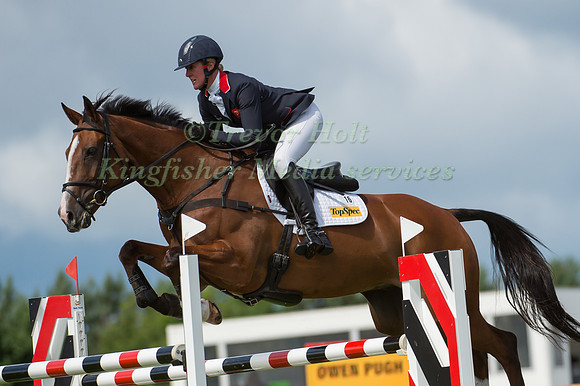 Nicola Wilson (GBR) riding One Two Many