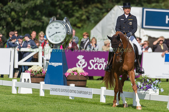 Michael Jung of Germany riding Fischer Takinou