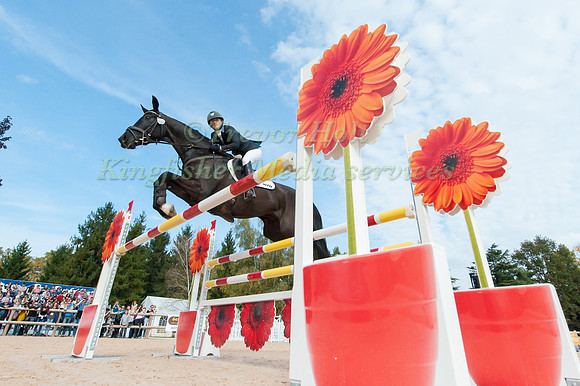 Kirsty Johnston of Great Britain riding Opposition Detective