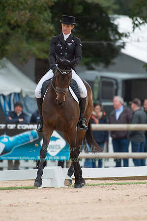 Caroline Powell (NZL) riding Spice Sensation