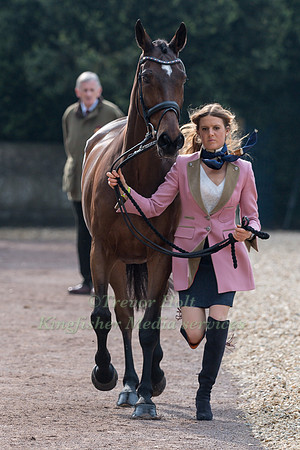 Clara Loiseau (FRA) and  Wont Wait
