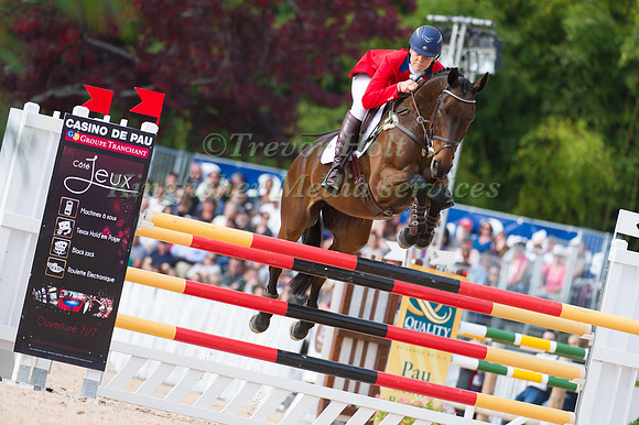 Rebecca Howard of Canada riding Riddle Master