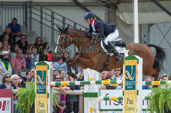 Nicola Wilson (GBR) riding One Two Many