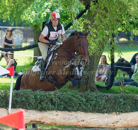 EMILY LOCHORE (GBR) AND HEXMALEYS HAYDAY
