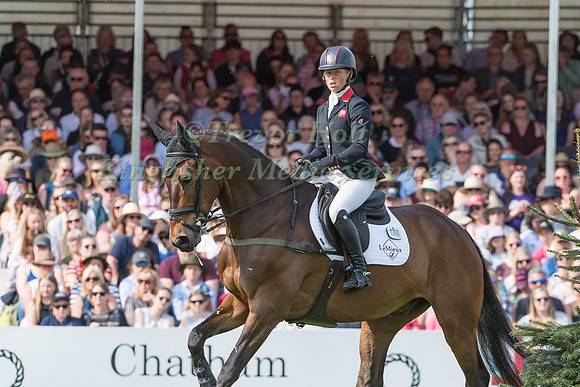Rosalind Canter (GBR) and Lordships Graffalo
