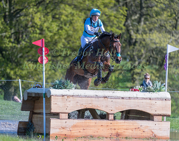 IZZY TAYLOR (GBR) AND CALL ME MAGGIE MAY