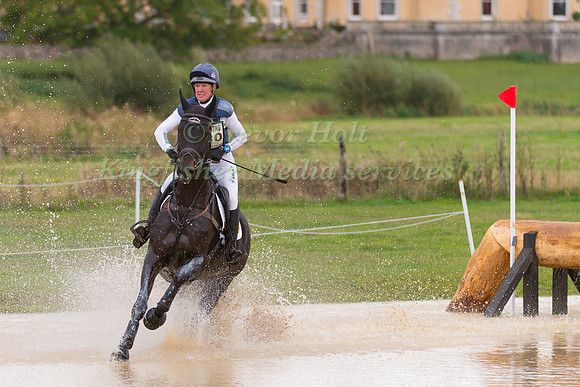 NICOLA WILSON RIDING CHABADU