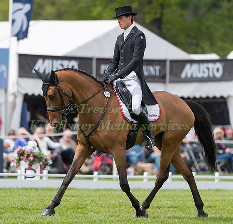 MAXIME LIVIO (FRA) AND QALAO DES MERS