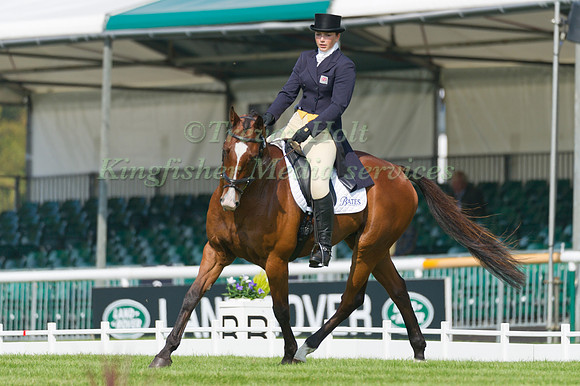 Sarah Stretton and Lazy Achres Skip On