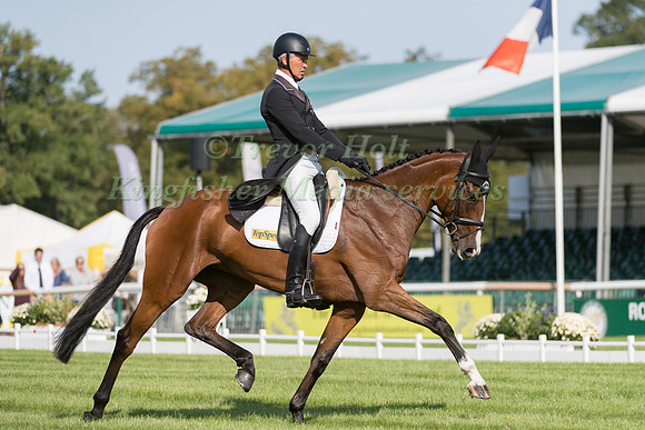 ANDREW NICHOLSON (NZL) AND JET SET IV