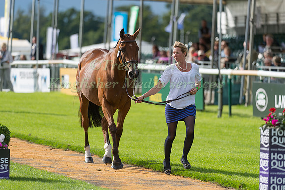 Hannah Bate (GBR) and  Finbury Hill