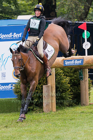 HELEN WITCHELL (GBR) AND IRMANI D09