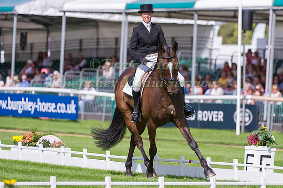 KATIE BARBER (GBR) RIDING WOODFIELD RIA
