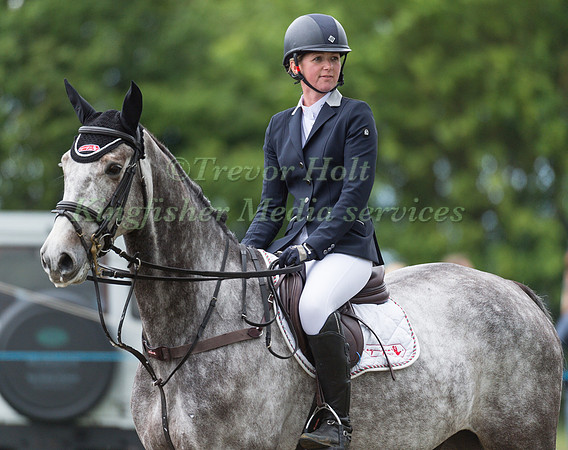 HANNAH BATE (GBR) RIDING CAPITAL T WAITING TO ENTER THE RING BEFORE COMPETING IN THE SHOW JUMPING PHASE OF THE  CIC TWO STAR COMPETITION AT THE  2017 ROCKINGHAM CASTLE INTERNATIONAL HORSE TRIAL.
