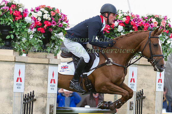 Oliver Townend of Great Britain riding Fenyas Elegance