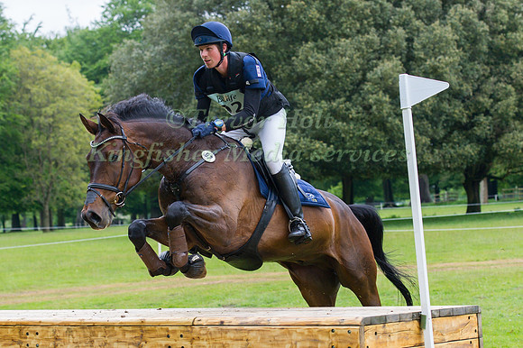 Joern  Warner (GER)  riding Vicco Pop