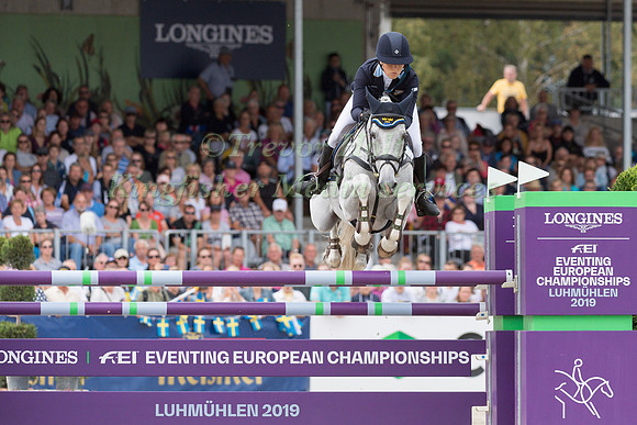 Louise Romeike (SWE) and Waikiki