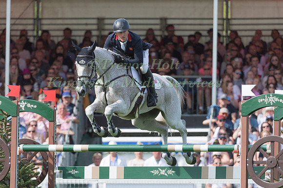 Oliver Townend (GBR) and Ballaghmor Class