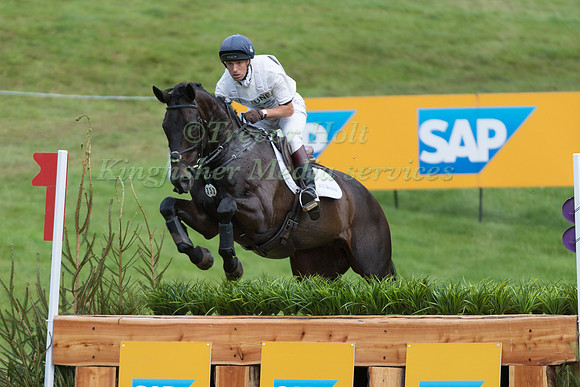 HARRY MEADE (GBR) AND SPARKYS REFLECTION