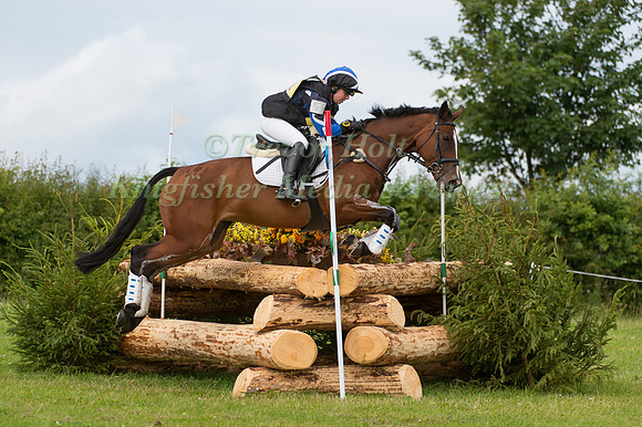 Morven Pringle (GBR) riding Dunbog Gypsy Rose